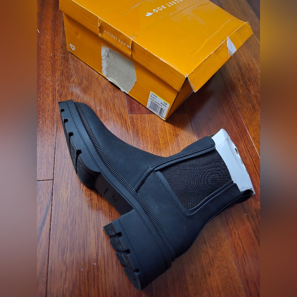 Rocketdog black boots size 8